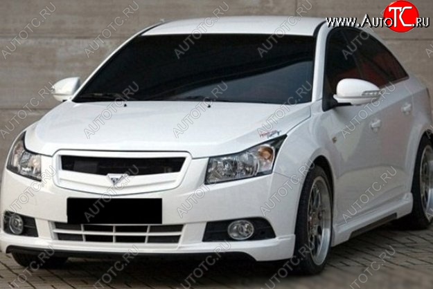 2 999 р. Решётка радиатора Road Runs style  Chevrolet Cruze ( J300,  J305,  J308) (2009-2015) седан дорестайлинг, хэтчбек дорестайлинг, седан рестайлинг, универсал рестайлинг, хэтчбек рестайлинг (Неокрашенная)  с доставкой в г. Таганрог