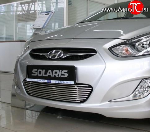 5 499 р. Декоративная вставка воздухозаборника Berkut Hyundai Solaris RBr седан рестайлинг (2014-2017)  с доставкой в г. Таганрог