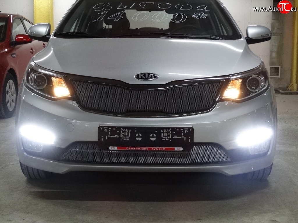 1 539 р. Нижняя сетка на бампер Russtal (хром) KIA Rio 3 QB рестайлинг седан (2015-2017)  с доставкой в г. Таганрог