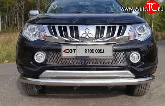 3 299 р. Защитная решётка в воздуховод бампера Russtal (нержавейка) Mitsubishi L200 5 KK,KL дорестайлинг (2015-2019)  с доставкой в г. Таганрог