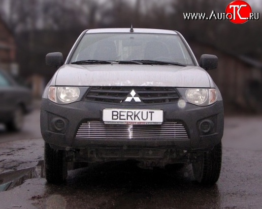 5 399 р. Декоративная вставка воздухозаборника Berkut  Mitsubishi L200  4 (2006-2014)  дорестайлинг  с доставкой в г. Таганрог