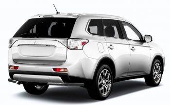 6 349 р. Защита заднего бампера Slitkoff (Ø 57 мм)  Mitsubishi Outlander  GF (2015-2018) 2-ой рестайлинг (Сталь с полимерным покрытием. Цвет: черный)  с доставкой в г. Таганрог. Увеличить фотографию 1