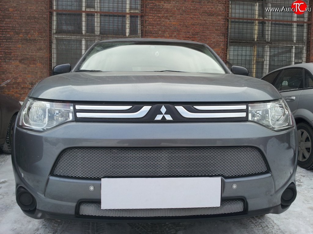 3 149 р. Сетка на бампер Russtal (хром) Mitsubishi Outlander GF дорестайлинг (2012-2014)  с доставкой в г. Таганрог