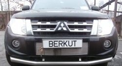 Декоративная вставка воздухозаборника (рестайлинг) Berkut Mitsubishi Pajero 4 V80 3 дв. 1-ый рестайлинг (2011-2014)