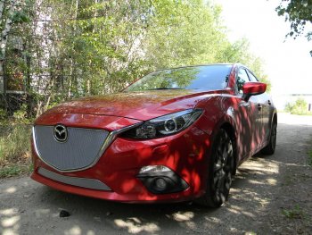 4 599 р. Защитная сетка в бампер (низ, ячейка 4х10 мм) Alfeco Премиум Mazda 3/Axela BM дорестайлинг, хэтчбэк (2013-2016) (Хром)  с доставкой в г. Таганрог. Увеличить фотографию 2