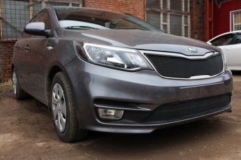 3 199 р. Защитная сетка в бампер (низ, ячейка 3х7 мм) Alfeco Стандарт KIA Rio 3 QB рестайлинг седан (2015-2017) (Чёрная)  с доставкой в г. Таганрог. Увеличить фотографию 2