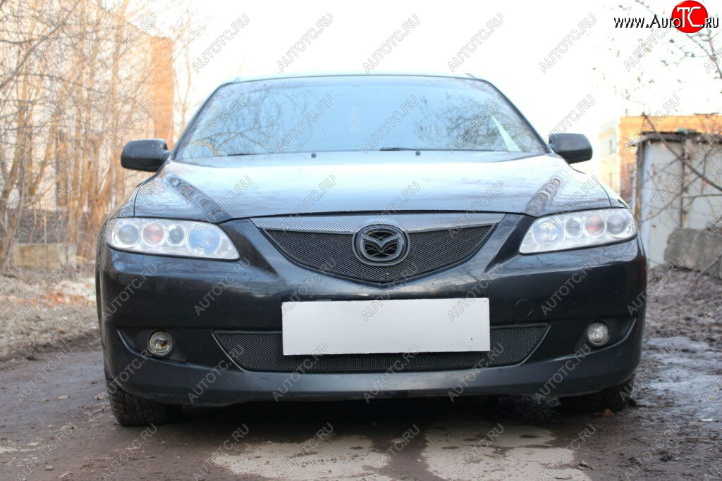 3 099 р. Защитная сетка в бампер (верх, ячейка 3х7 мм) Alfeco Стандарт Mazda 6 GG седан дорестайлинг (2002-2005) (Чёрная)  с доставкой в г. Таганрог