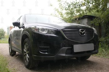 4 099 р. Защитная сетка в бампер (верх, ячейка 3х7 мм) Alfeco Стандарт  Mazda CX-5  KE (2015-2017) рестайлинг (Чёрная)  с доставкой в г. Таганрог. Увеличить фотографию 3