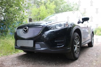 4 299 р. Защитная сетка в бампер (верх, ячейка 3х7 мм) Alfeco Стандарт  Mazda CX-5  KE (2015-2017) рестайлинг (Хром)  с доставкой в г. Таганрог. Увеличить фотографию 3