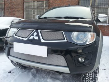 3 279 р. Защитная сетка в бампер (низ, ячейка 3х7 мм) Alfeco Стандарт Mitsubishi Pajero Sport PB дорестайлинг (2008-2013) (Хром)  с доставкой в г. Таганрог. Увеличить фотографию 2