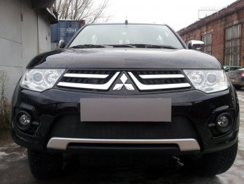 4 099 р. Защитная сетка в бампер (низ, ячейка 3х7 мм) Alfeco Стандарт Mitsubishi L200 4  рестайлинг (2013-2016) (Чёрная)  с доставкой в г. Таганрог. Увеличить фотографию 4