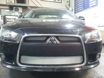 5 999 р. Защитная сетка в бампер (3 части, ячейка 3х7 мм) Alfeco Стандарт Mitsubishi Lancer 10 CY седан рестайлинг (2011-2017) (Хром)  с доставкой в г. Таганрог. Увеличить фотографию 2