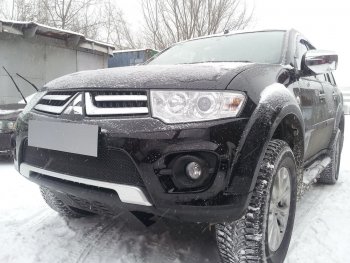 4 199 р. Защитная сетка в бампер (низ, ячейка 4х10 мм) Alfeco Премиум Mitsubishi L200 4  рестайлинг (2013-2016) (Чёрная)  с доставкой в г. Таганрог. Увеличить фотографию 3