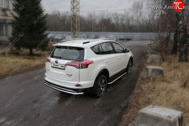 19 999 р. Защита задняя (центральная нержавейка 60,3 мм) ТСС Тюнинг  Toyota RAV4  XA40 (2015-2019) 5 дв. рестайлинг  с доставкой в г. Таганрог