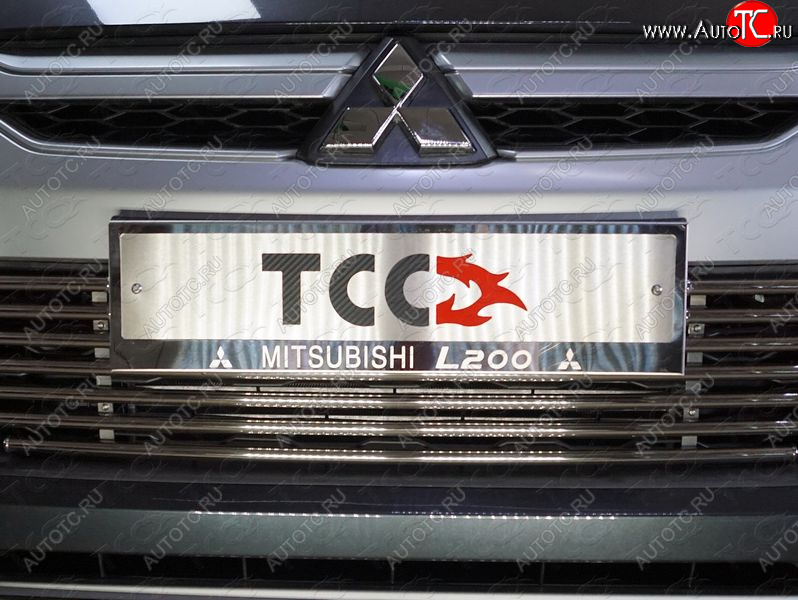 5 299 р. Рамка гос. номера ТСС Тюнинг  Mitsubishi L200  5 KK,KL (2018-2022) рестайлинг (нержавейка)  с доставкой в г. Таганрог