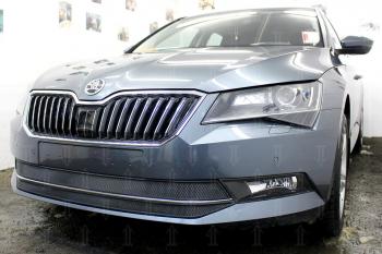 4 649 р. Защита радиатора (2 части) Стрелка11 Стандарт  Skoda Superb ( B8 (3V),  B8 (3V5)) (2015-2019) лифтбэк дорестайлинг, универсал дорестайлинг (черная)  с доставкой в г. Таганрог. Увеличить фотографию 2