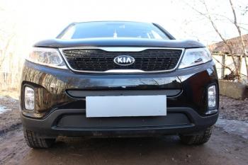 969 р.  Зимняя заглушка решетки радиатора (низ) Стрелка11   KIA Sorento  XM (2012-2015) рестайлинг (черная)  с доставкой в г. Таганрог. Увеличить фотографию 1