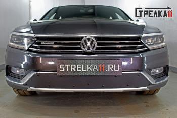 969 р. Зимняя заглушка решетки радиатора (Alltrack 2.0) (низ) Стрелка11  Volkswagen Passat  B8 (2015-2019) седан дорестайлинг, универсал дорестайлинг (черная)  с доставкой в г. Таганрог. Увеличить фотографию 1