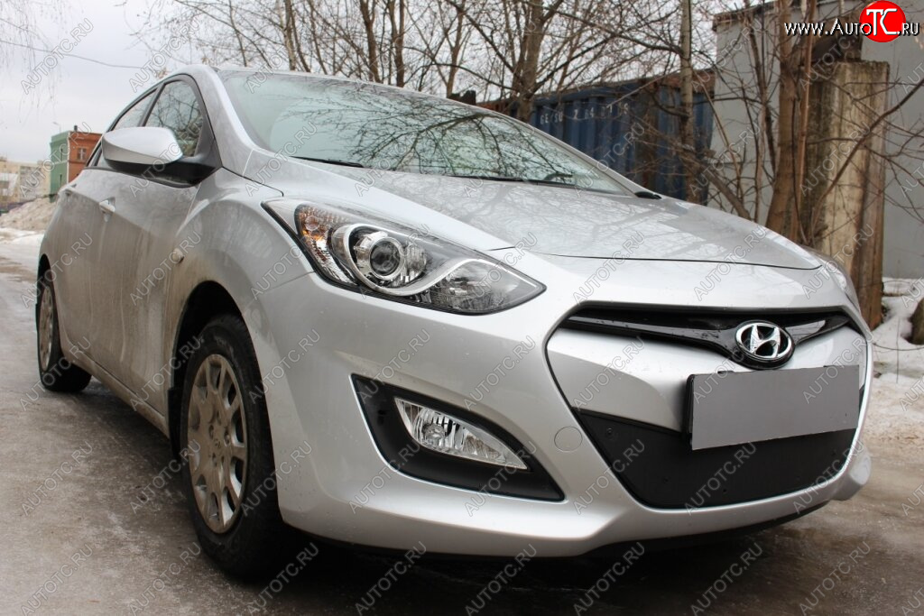 3 179 р.           Защита радиатора Hyundai i30 2013-2015 black Hyundai I30 2 GD дорестайлинг универсал (2011-2015) (черная)  с доставкой в г. Таганрог