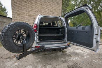 77 999 р. Бампер силовой задний РИФ Toyota Land Cruiser Prado J150 2-ой рестайлинг (2017-2020) (С квадратом под фаркоп, калиткой и подсветкой номера)  с доставкой в г. Таганрог. Увеличить фотографию 9