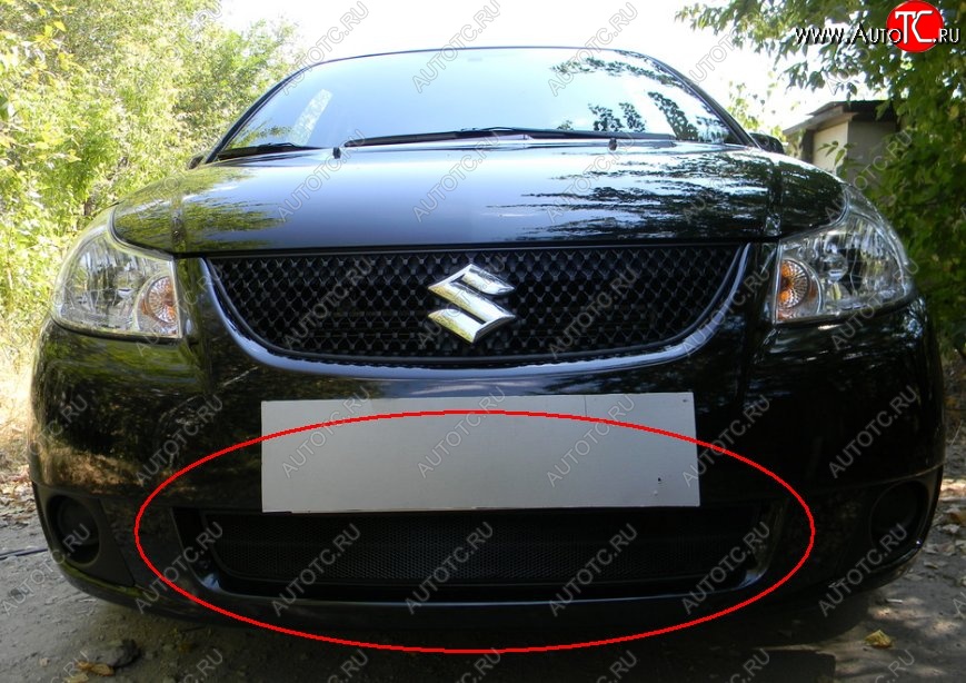 1 469 р. Защитная решётка в воздуховод автомобиля (седан) Russtal (черная) Suzuki SX4 GYA,GYB  рестайлинг, хэтчбэк (2010-2016)  с доставкой в г. Таганрог