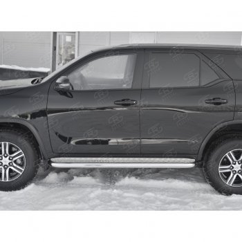 33 999 р. Порожки для ног (труба Ø63) SLITKOFF  Toyota Fortuner  AN160 (2015-2024) дорестайлинг, рестайлинг (лист - алюминий, профиль - сталь)  с доставкой в г. Таганрог. Увеличить фотографию 2