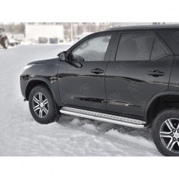 33 999 р. Порожки для ног (труба Ø63) SLITKOFF  Toyota Fortuner  AN160 (2015-2024) дорестайлинг, рестайлинг (лист - алюминий, профиль - сталь)  с доставкой в г. Таганрог. Увеличить фотографию 3