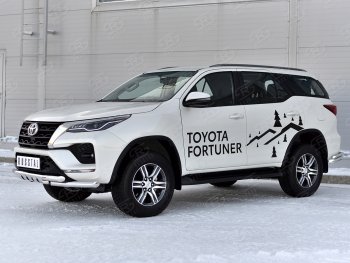 24 999 р. Защита переднего бампера (Ø63 мм с клыками, нержавейка) SLITKOFF Toyota Fortuner AN160 рестайлинг (2020-2024)  с доставкой в г. Таганрог. Увеличить фотографию 3