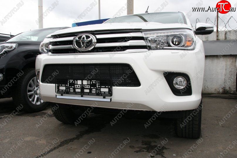 1 499 р. Защитная решётка в воздуховод автомобиля Russtal (черная)  Toyota Hilux  AN120 (2016-2020) дорестайлинг  с доставкой в г. Таганрог