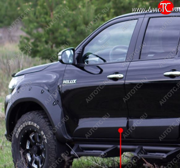 3 179 р. Молдинг двери RA (передний левый)  Toyota Hilux  AN120 (2016-2020) дорестайлинг (Поверхность шагрень)  с доставкой в г. Таганрог