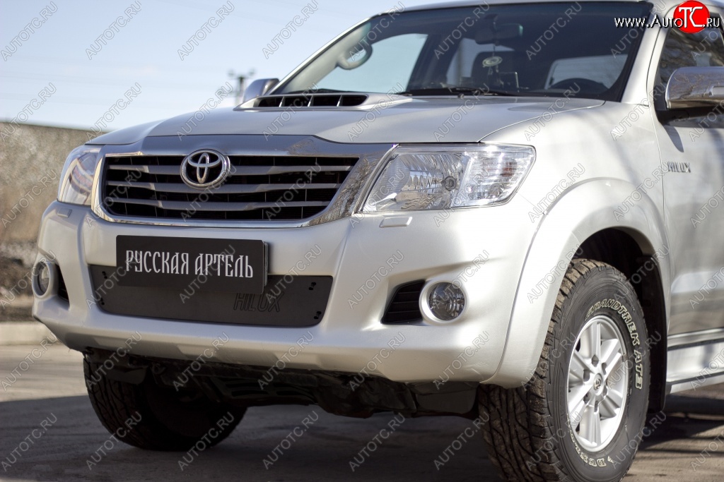 999 р. Зимняя заглушка решетки переднего бампера РА  Toyota Hilux  AN20,AN30 (2011-2016)  2-ой рестайлинг  с доставкой в г. Таганрог