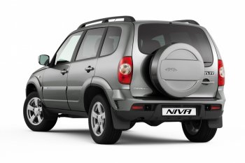 2 659 р. Чехол запасного колеса Bertone Chevrolet Niva 2123 дорестайлинг (2002-2008) (Неокрашенный)  с доставкой в г. Таганрог. Увеличить фотографию 1