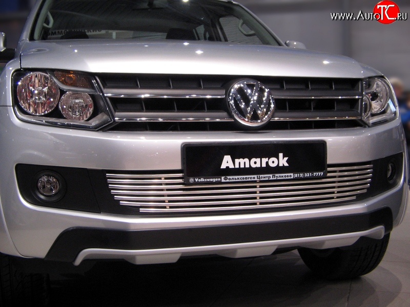 8 399 р. Декоративная вставка воздухозаборника Berkut Volkswagen Amarok дорестайлинг (2009-2016)  с доставкой в г. Таганрог