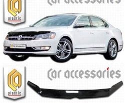 2 159 р. Дефлектор капота CA Plastic  Volkswagen Passat  B7 (2010-2015) седан, универсал (Classic черный, Без надписи)  с доставкой в г. Таганрог. Увеличить фотографию 1