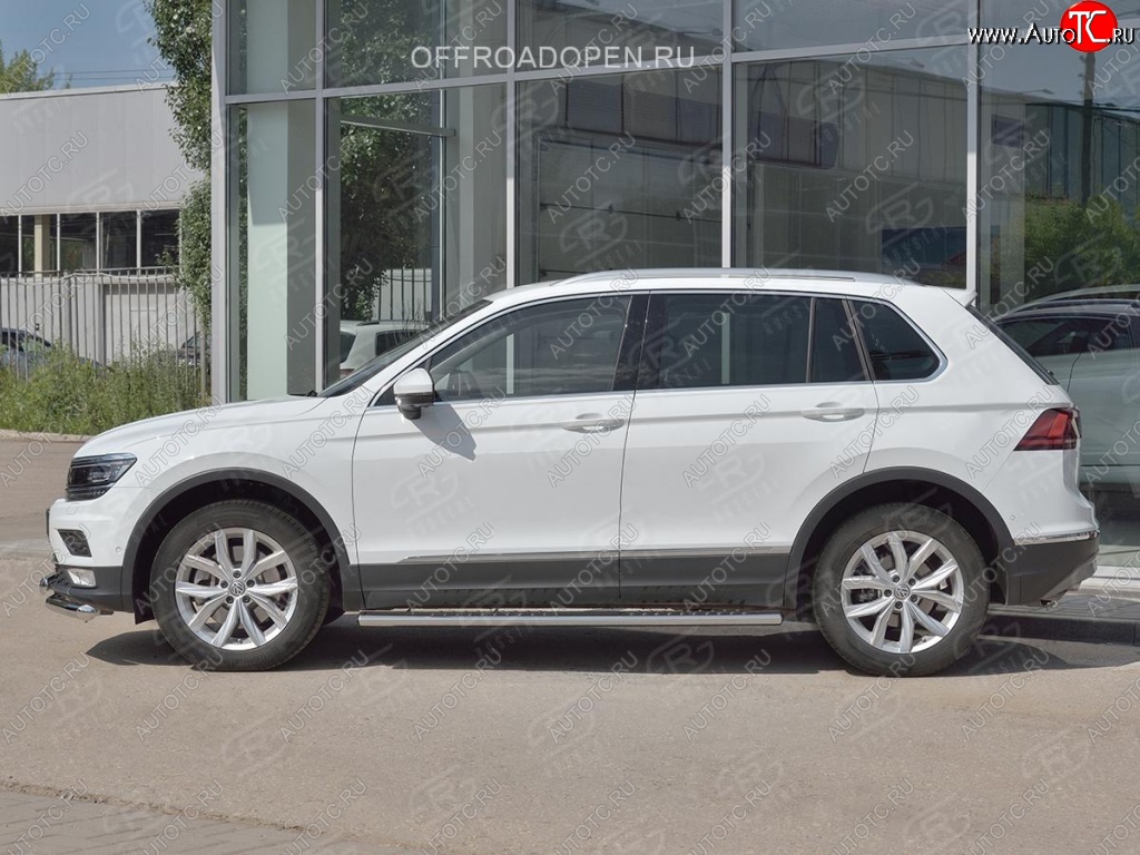 31 649 р. Пороги труба 120х60 овал с проступью Russtal Volkswagen Tiguan Mk2 дорестайлинг (2016-2020)  с доставкой в г. Таганрог